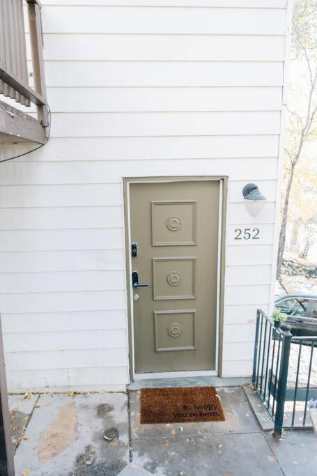 Cozy Apartment A Few Steps From The Capitol 솔트레이크시티 외부 사진